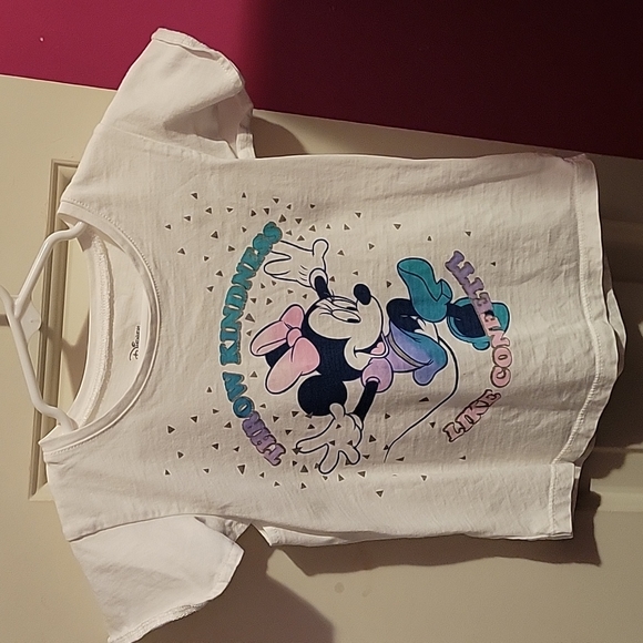 Disney Minnie Mouse shirt